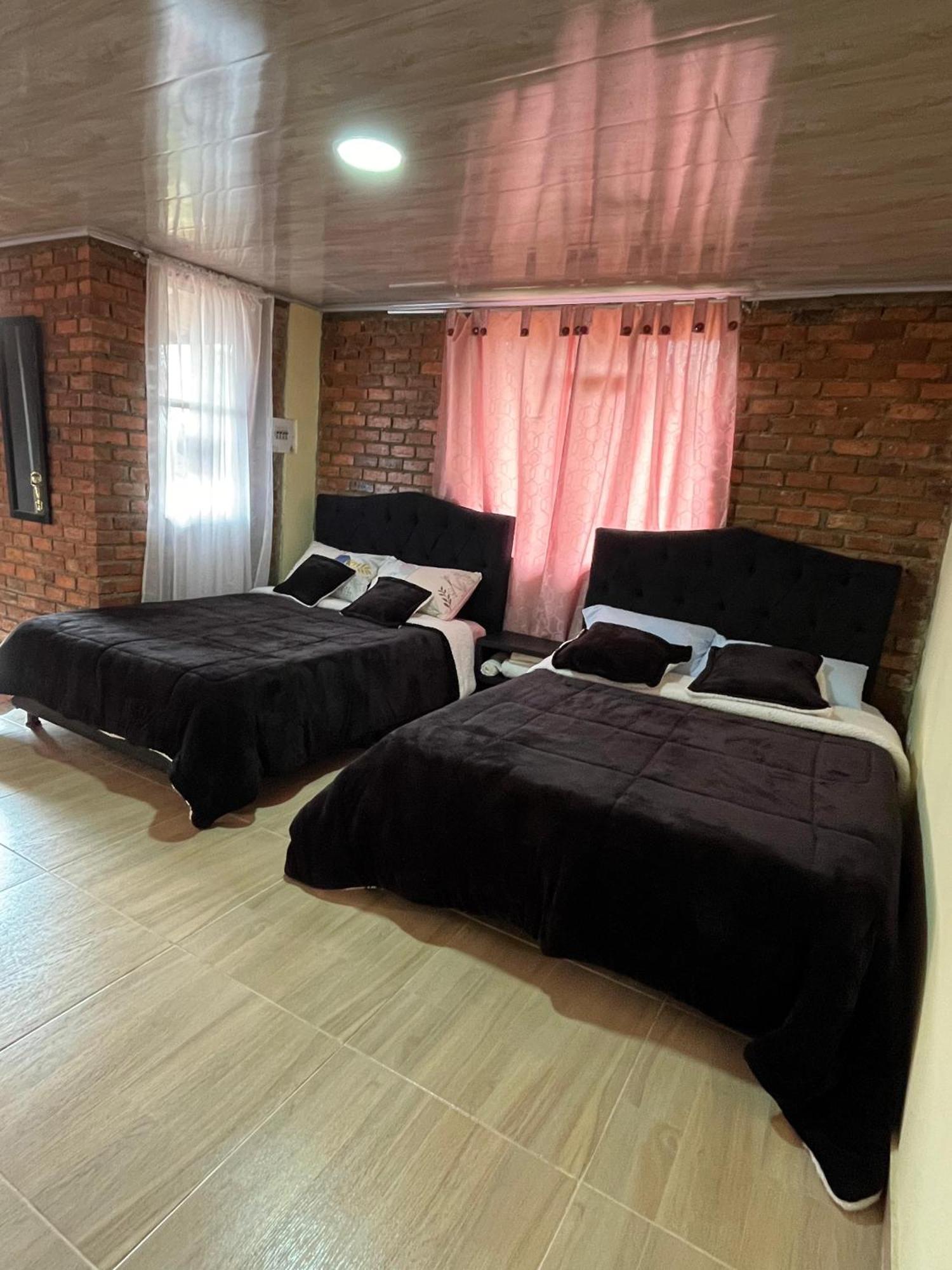 Hospedaje Maria Valentina Tota Bagian luar foto